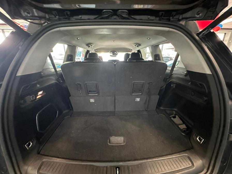 2021 Jeep Grand Cherokee L Limited 4x4, available for sale in Inwood, New York | 5 Towns Drive. Inwood, New York 2021 Jeep Grand Cherokee L Limited 4x4, available for sale in Inwood, New York | 5 Towns Drive. Inwood, New York