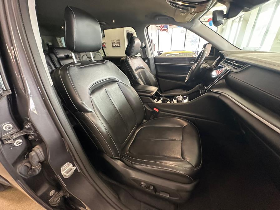 2021 Jeep Grand Cherokee L Limited 4x4, available for sale in Inwood, New York | 5 Towns Drive. Inwood, New York 2021 Jeep Grand Cherokee L Limited 4x4, available for sale in Inwood, New York | 5 Towns Drive. Inwood, New York