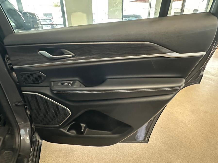2021 Jeep Grand Cherokee L Limited 4x4, available for sale in Inwood, New York | 5 Towns Drive. Inwood, New York 2021 Jeep Grand Cherokee L Limited 4x4, available for sale in Inwood, New York | 5 Towns Drive. Inwood, New York