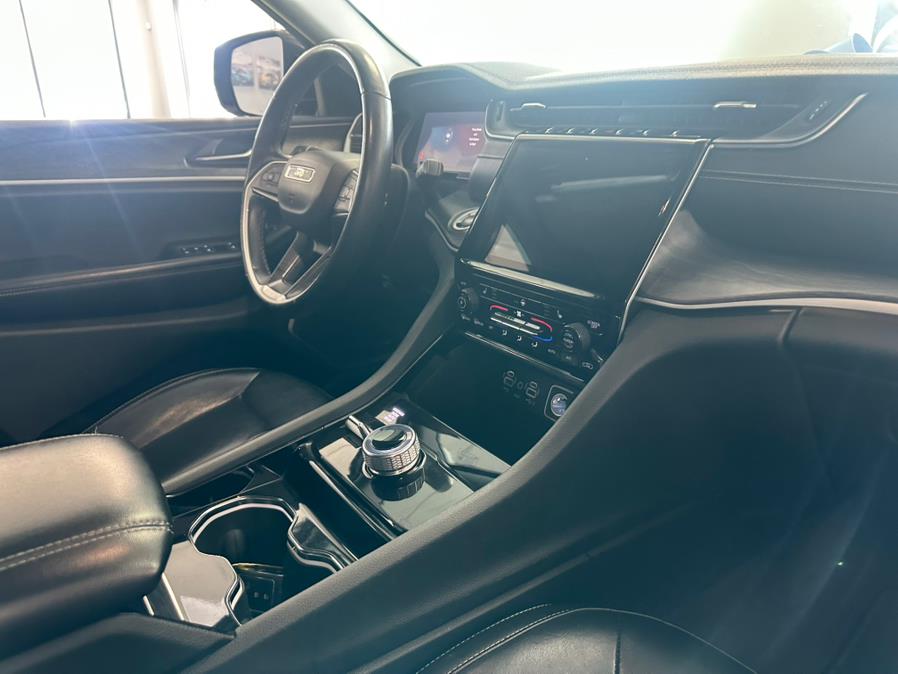 2021 Jeep Grand Cherokee L Limited 4x4, available for sale in Inwood, New York | 5 Towns Drive. Inwood, New York 2021 Jeep Grand Cherokee L Limited 4x4, available for sale in Inwood, New York | 5 Towns Drive. Inwood, New York
