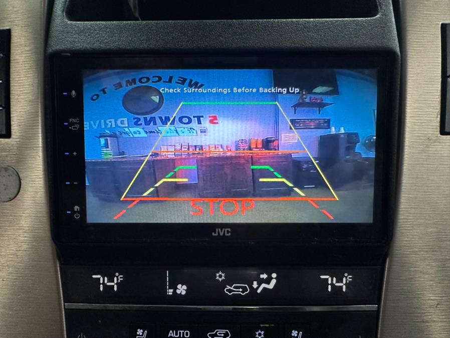 2011 Cadillac Escalade AWD 4dr Platinum Edition, available for sale in Inwood, New York | 5 Towns Drive. Inwood, New York 2011 Cadillac Escalade AWD 4dr Platinum Edition, available for sale in Inwood, New York | 5 Towns Drive. Inwood, New York