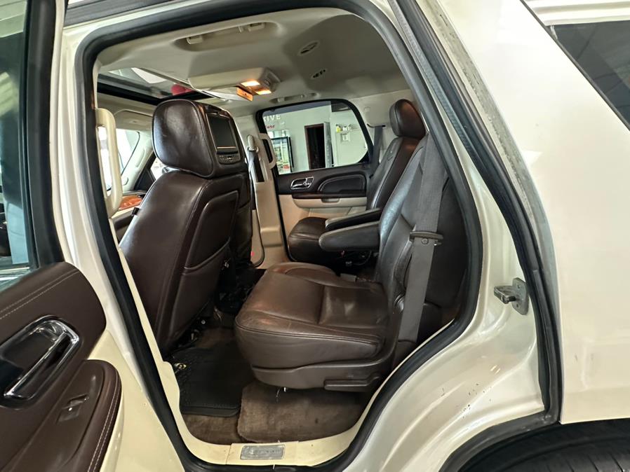 2011 Cadillac Escalade AWD 4dr Platinum Edition, available for sale in Inwood, New York | 5 Towns Drive. Inwood, New York 2011 Cadillac Escalade AWD 4dr Platinum Edition, available for sale in Inwood, New York | 5 Towns Drive. Inwood, New York