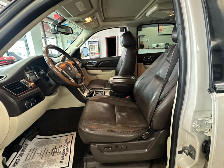 2011 Cadillac Escalade AWD 4dr Platinum Edition, available for sale in Inwood, New York | 5 Towns Drive. Inwood, New York 2011 Cadillac Escalade AWD 4dr Platinum Edition, available for sale in Inwood, New York | 5 Towns Drive. Inwood, New York