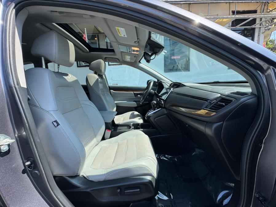 2019 Honda CR-V EX-L AWD, available for sale in Newark, New Jersey | Champion Auto Sales. Newark, New Jersey 2019 Honda CR-V EX-L AWD, available for sale in Newark, New Jersey | Champion Auto Sales. Newark, New Jersey