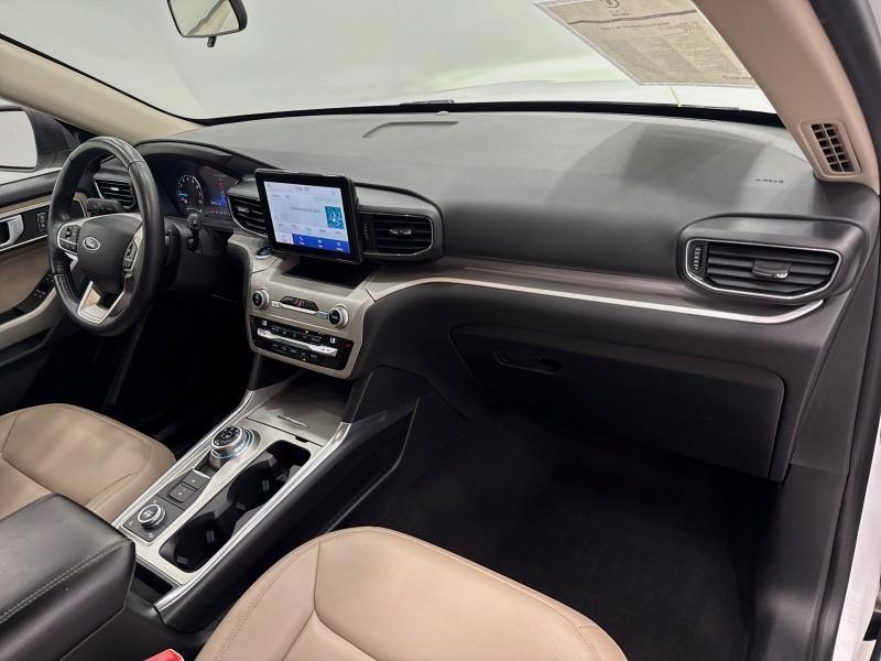 2020 Ford Explorer XLT 4WD, available for sale in Maple Shade, New Jersey | Car Revolution. Maple Shade, New Jersey 2020 Ford Explorer XLT 4WD, available for sale in Maple Shade, New Jersey | Car Revolution. Maple Shade, New Jersey