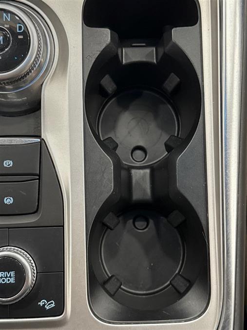 2020 Ford Explorer XLT 4WD, available for sale in Maple Shade, New Jersey | Car Revolution. Maple Shade, New Jersey 2020 Ford Explorer XLT 4WD, available for sale in Maple Shade, New Jersey | Car Revolution. Maple Shade, New Jersey