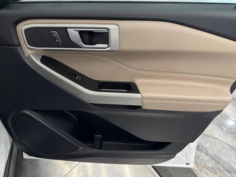 2020 Ford Explorer XLT 4WD, available for sale in Maple Shade, New Jersey | Car Revolution. Maple Shade, New Jersey 2020 Ford Explorer XLT 4WD, available for sale in Maple Shade, New Jersey | Car Revolution. Maple Shade, New Jersey