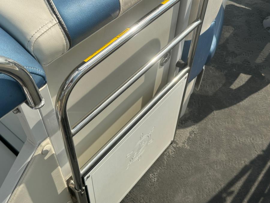 2008 JC 246 Tritoon, available for sale in Darien, Wisconsin | Geneva Motor Cars. Darien, Wisconsin