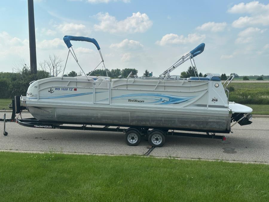 2008 JC 246 Tritoon, available for sale in Darien, Wisconsin | Geneva Motor Cars. Darien, Wisconsin
