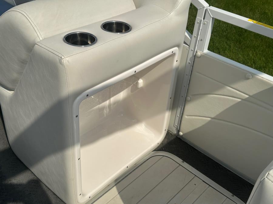 2008 JC 246 Tritoon, available for sale in Darien, Wisconsin | Geneva Motor Cars. Darien, Wisconsin