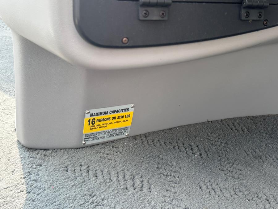 2008 JC 246 Tritoon, available for sale in Darien, Wisconsin | Geneva Motor Cars. Darien, Wisconsin