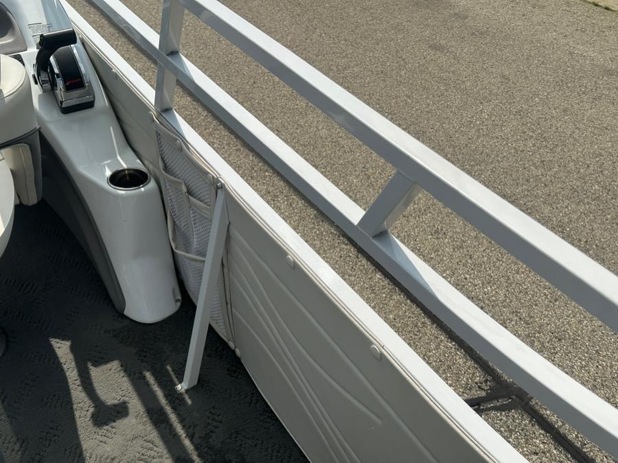 2008 JC 246 Tritoon, available for sale in Darien, Wisconsin | Geneva Motor Cars. Darien, Wisconsin