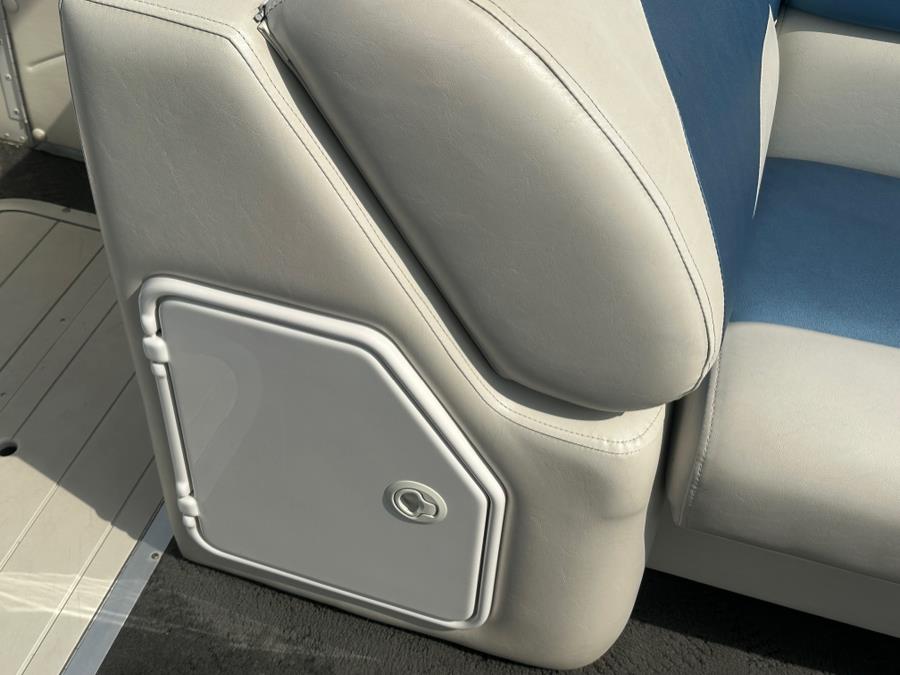 2008 JC 246 Tritoon, available for sale in Darien, Wisconsin | Geneva Motor Cars. Darien, Wisconsin