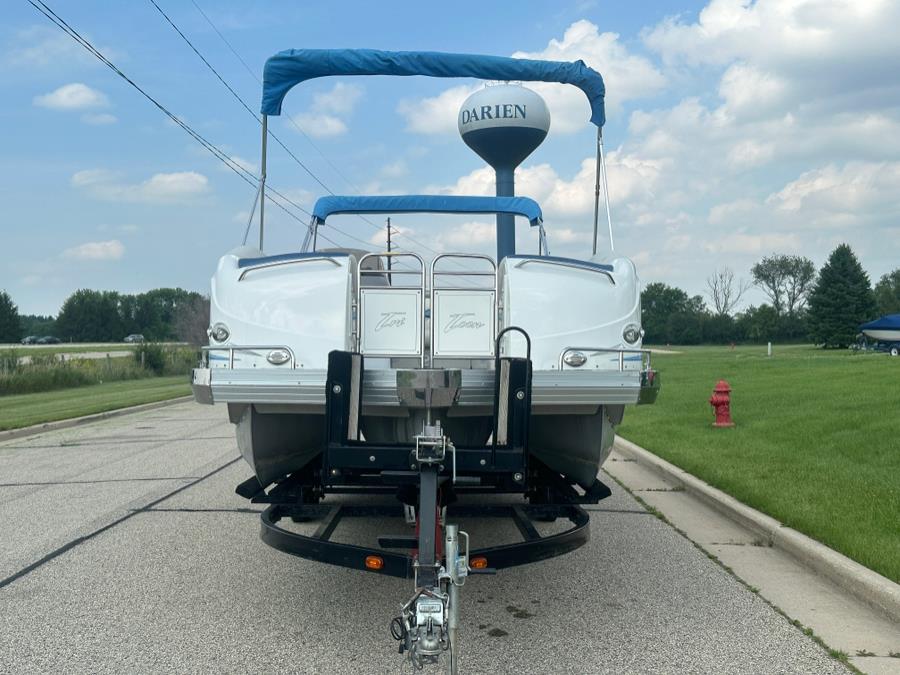 2008 JC 246 Tritoon, available for sale in Darien, Wisconsin | Geneva Motor Cars. Darien, Wisconsin