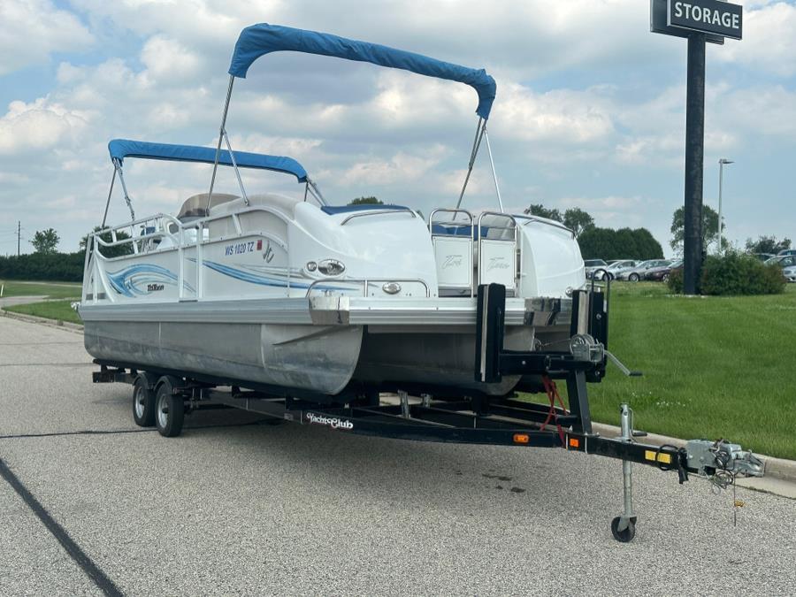 2008 JC 246 Tritoon, available for sale in Darien, Wisconsin | Geneva Motor Cars. Darien, Wisconsin