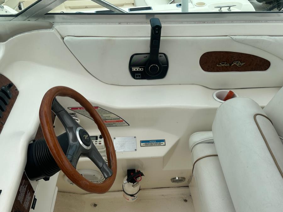 1997 Sea Ray 280 ss, available for sale in Darien, Wisconsin | Geneva Motor Cars. Darien, Wisconsin 1997 Sea Ray 280 ss, available for sale in Darien, Wisconsin | Geneva Motor Cars. Darien, Wisconsin