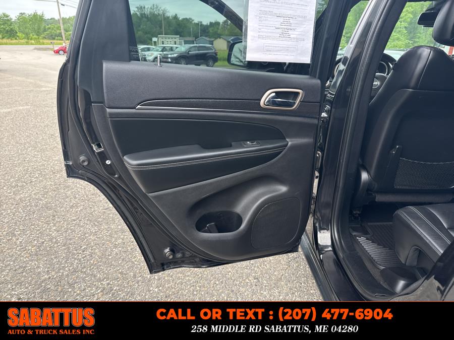 2015 Jeep Grand Cherokee 4WD 4dr Limited, available for sale in Sabattus, Maine | Sabattus Auto and Truck Sales Inc. Sabattus, Maine 2015 Jeep Grand Cherokee 4WD 4dr Limited, available for sale in Sabattus, Maine | Sabattus Auto and Truck Sales Inc. Sabattus, Maine