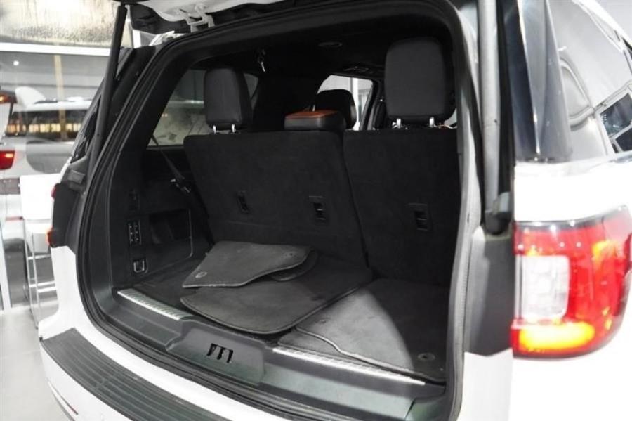 2020 Lincoln Navigator Reserve, available for sale in Woodside, New York | Drive Central. Woodside, New York 2020 Lincoln Navigator Reserve, available for sale in Woodside, New York | Drive Central. Woodside, New York