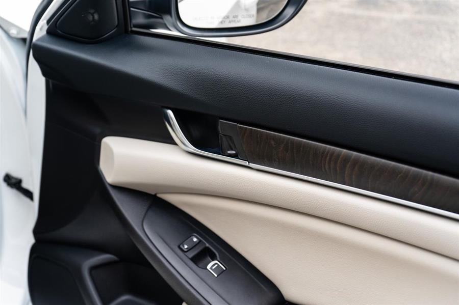 2022 Honda Accord Hybrid EX-L, available for sale in Woodside, New York | Drive Central. Woodside, New York 2022 Honda Accord Hybrid EX-L, available for sale in Woodside, New York | Drive Central. Woodside, New York