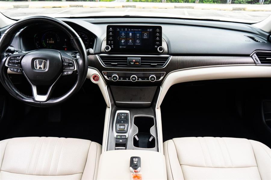 2022 Honda Accord Hybrid EX-L, available for sale in Woodside, New York | Drive Central. Woodside, New York 2022 Honda Accord Hybrid EX-L, available for sale in Woodside, New York | Drive Central. Woodside, New York