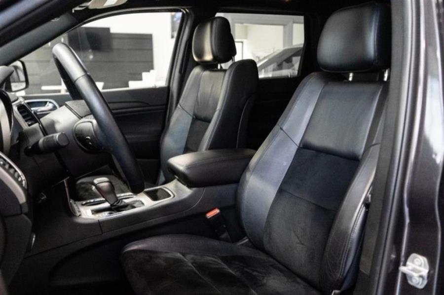 2018 Jeep Grand Cherokee Altitude, available for sale in Woodside, New York | Drive Central. Woodside, New York 2018 Jeep Grand Cherokee Altitude, available for sale in Woodside, New York | Drive Central. Woodside, New York