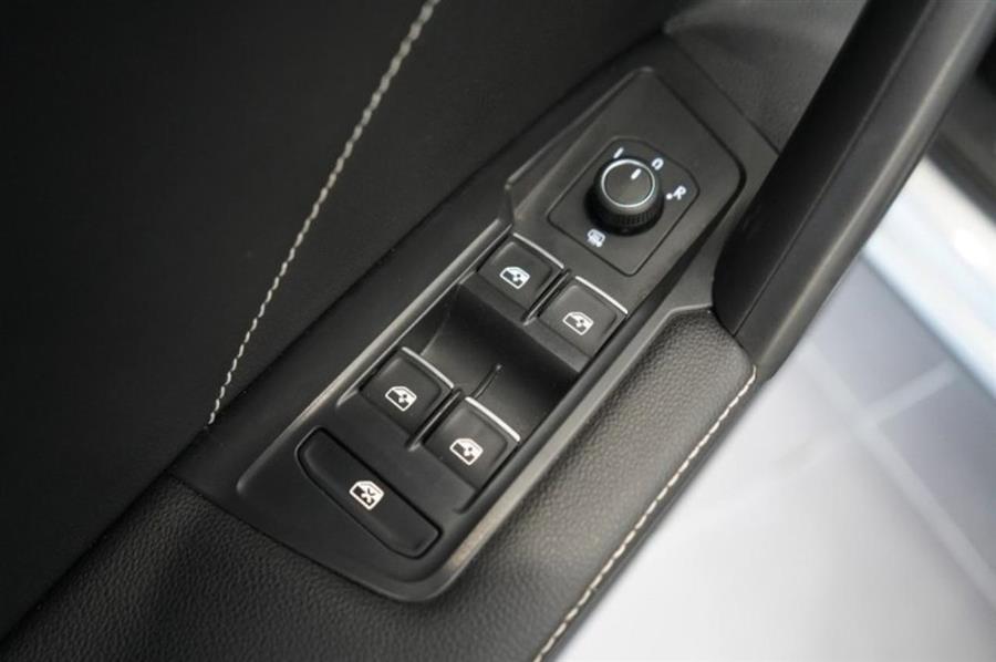 2022 Volkswagen Tiguan SE R-Line Black, available for sale in Woodside, New York | Drive Central. Woodside, New York 2022 Volkswagen Tiguan SE R-Line Black, available for sale in Woodside, New York | Drive Central. Woodside, New York