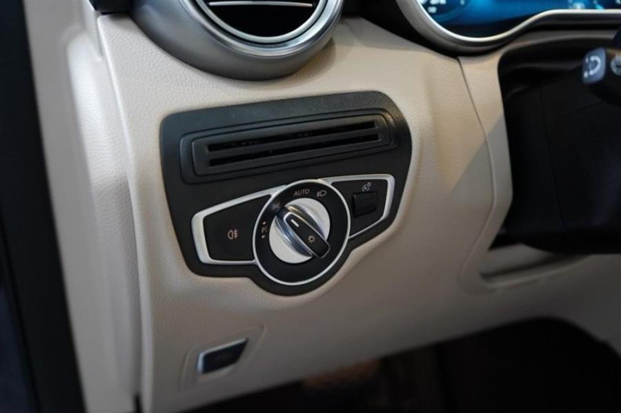 2022 Mercedes-benz Glc GLC 300, available for sale in Woodside, New York | Drive Central. Woodside, New York 2022 Mercedes-benz Glc GLC 300, available for sale in Woodside, New York | Drive Central. Woodside, New York