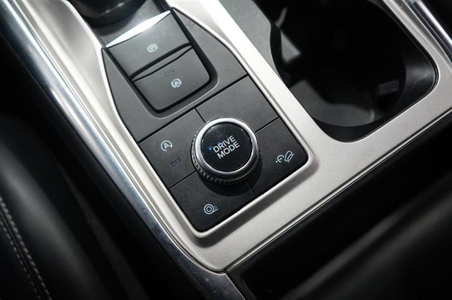 2021 Ford Explorer XLT, available for sale in Woodside, New York | Drive Central. Woodside, New York 2021 Ford Explorer XLT, available for sale in Woodside, New York | Drive Central. Woodside, New York