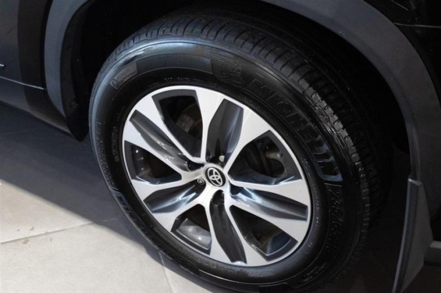 2020 Toyota Highlander XLE, available for sale in Woodside, New York | Drive Central. Woodside, New York 2020 Toyota Highlander XLE, available for sale in Woodside, New York | Drive Central. Woodside, New York