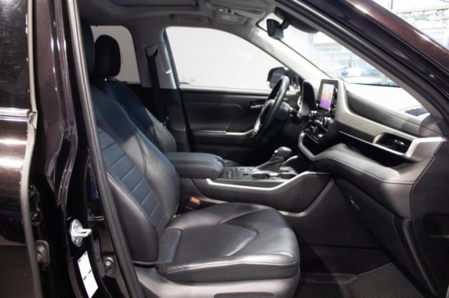 2020 Toyota Highlander XLE, available for sale in Woodside, New York | Drive Central. Woodside, New York 2020 Toyota Highlander XLE, available for sale in Woodside, New York | Drive Central. Woodside, New York