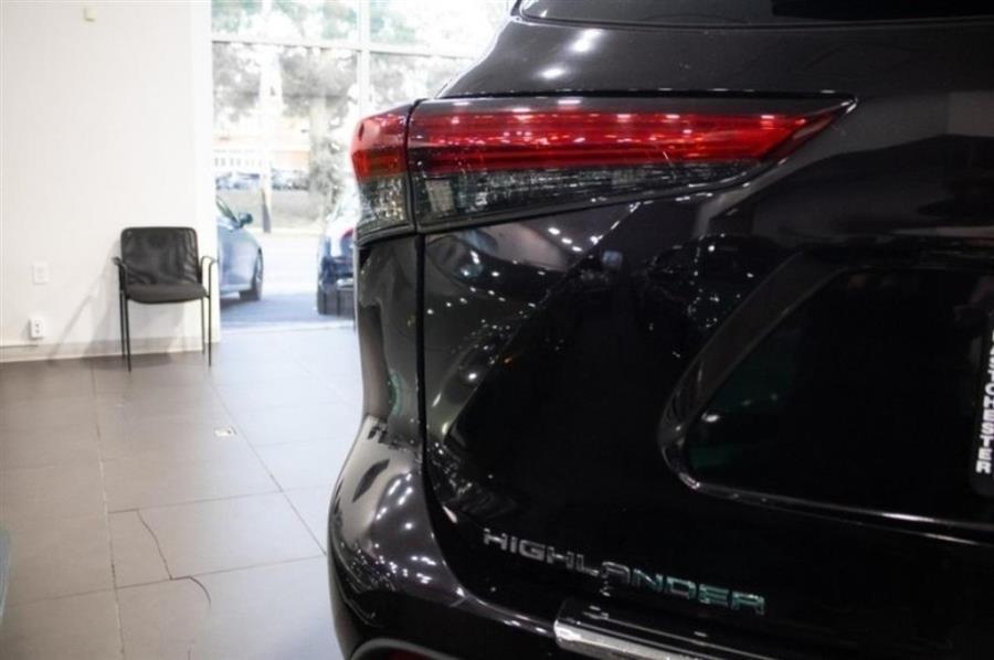 2020 Toyota Highlander XLE, available for sale in Woodside, New York | Drive Central. Woodside, New York 2020 Toyota Highlander XLE, available for sale in Woodside, New York | Drive Central. Woodside, New York