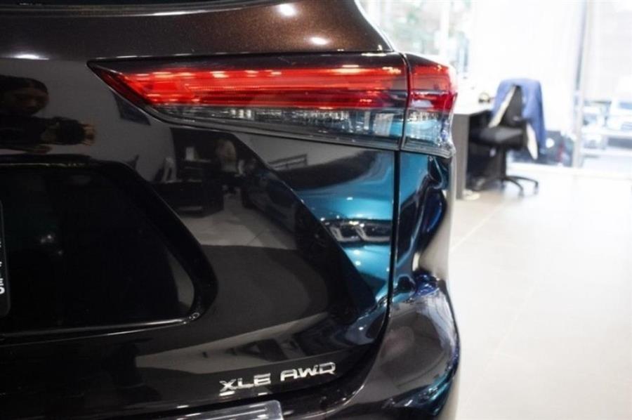 2020 Toyota Highlander XLE, available for sale in Woodside, New York | Drive Central. Woodside, New York 2020 Toyota Highlander XLE, available for sale in Woodside, New York | Drive Central. Woodside, New York