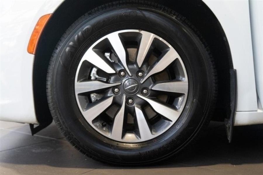 2021 Chrysler Pacifica Hybrid Limited, available for sale in Woodside, New York | Drive Central. Woodside, New York 2021 Chrysler Pacifica Hybrid Limited, available for sale in Woodside, New York | Drive Central. Woodside, New York