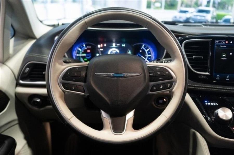 2021 Chrysler Pacifica Hybrid Limited, available for sale in Woodside, New York | Drive Central. Woodside, New York 2021 Chrysler Pacifica Hybrid Limited, available for sale in Woodside, New York | Drive Central. Woodside, New York