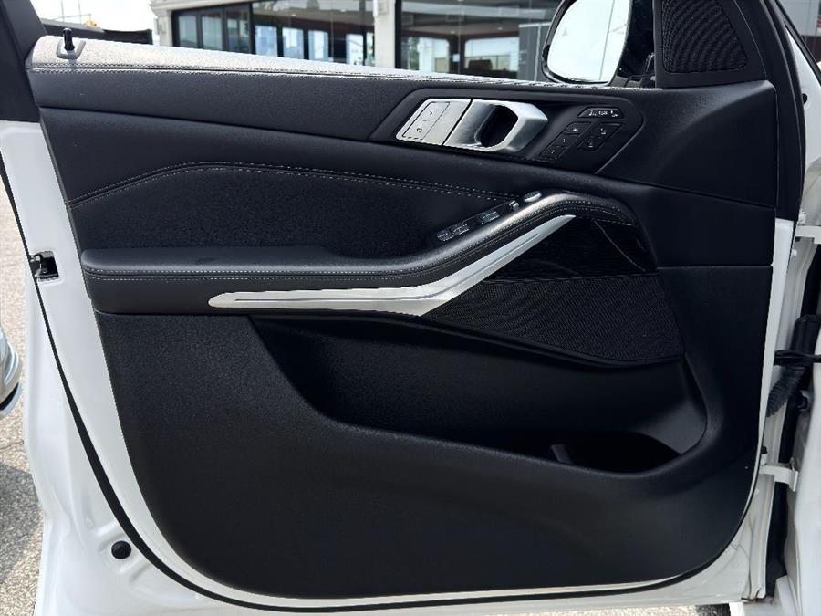 2022 BMW X7 xDrive40i, available for sale in Woodside, New York | Drive Central. Woodside, New York 2022 BMW X7 xDrive40i, available for sale in Woodside, New York | Drive Central. Woodside, New York