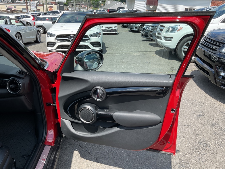 2015 MINI Cooper Hardtop 4 Door 4dr HB S, available for sale in Waterbury, Connecticut | Jim Juliani Motors. Waterbury, Connecticut 2015 MINI Cooper Hardtop 4 Door 4dr HB S, available for sale in Waterbury, Connecticut | Jim Juliani Motors. Waterbury, Connecticut