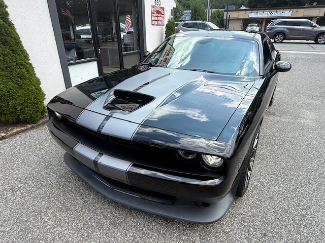 2016 Dodge Challenger 2dr Cpe SRT 392, available for sale in Huntington Station, New York | Huntington Auto Mall. Huntington Station, New York 2016 Dodge Challenger 2dr Cpe SRT 392, available for sale in Huntington Station, New York | Huntington Auto Mall. Huntington Station, New York