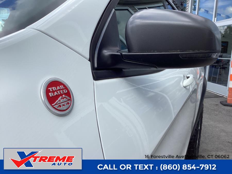 2019 Jeep Cherokee Trailhawk 4x4, available for sale in Plainville, Connecticut | Xtreme Auto. Plainville, Connecticut 2019 Jeep Cherokee Trailhawk 4x4, available for sale in Plainville, Connecticut | Xtreme Auto. Plainville, Connecticut