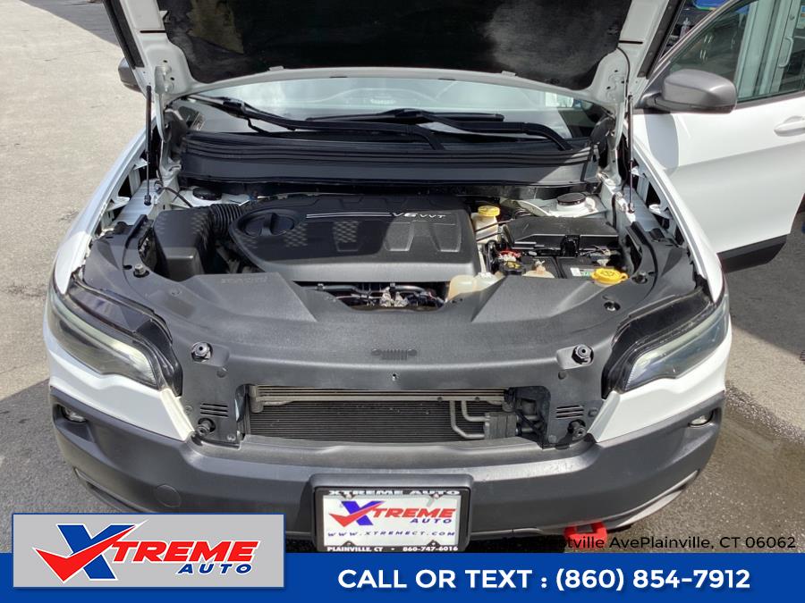 2019 Jeep Cherokee Trailhawk 4x4, available for sale in Plainville, Connecticut | Xtreme Auto. Plainville, Connecticut 2019 Jeep Cherokee Trailhawk 4x4, available for sale in Plainville, Connecticut | Xtreme Auto. Plainville, Connecticut