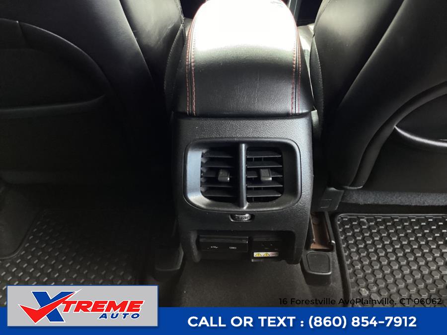 2019 Jeep Cherokee Trailhawk 4x4, available for sale in Plainville, Connecticut | Xtreme Auto. Plainville, Connecticut 2019 Jeep Cherokee Trailhawk 4x4, available for sale in Plainville, Connecticut | Xtreme Auto. Plainville, Connecticut