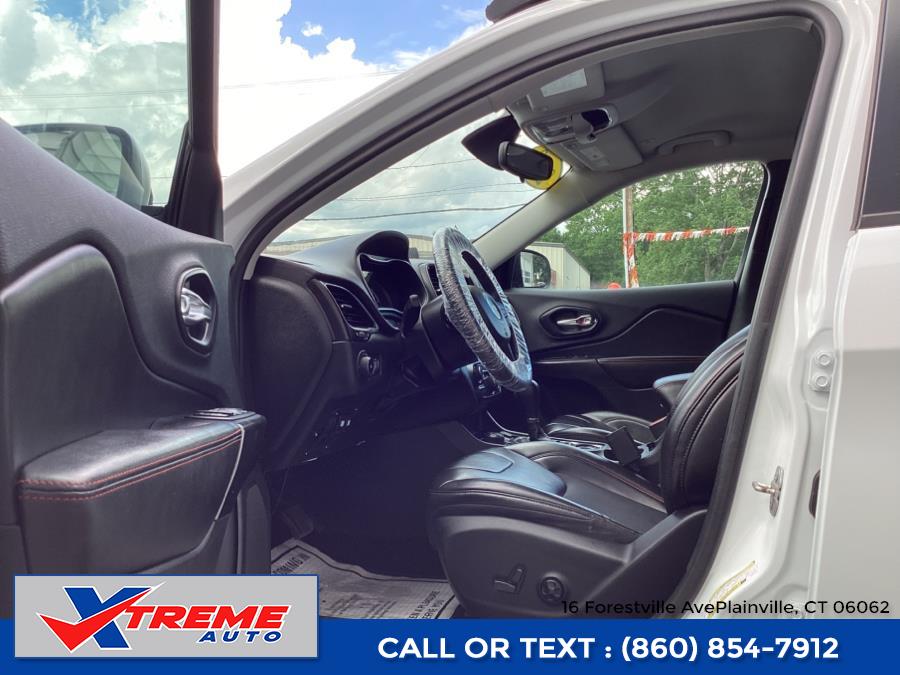 2019 Jeep Cherokee Trailhawk 4x4, available for sale in Plainville, Connecticut | Xtreme Auto. Plainville, Connecticut 2019 Jeep Cherokee Trailhawk 4x4, available for sale in Plainville, Connecticut | Xtreme Auto. Plainville, Connecticut