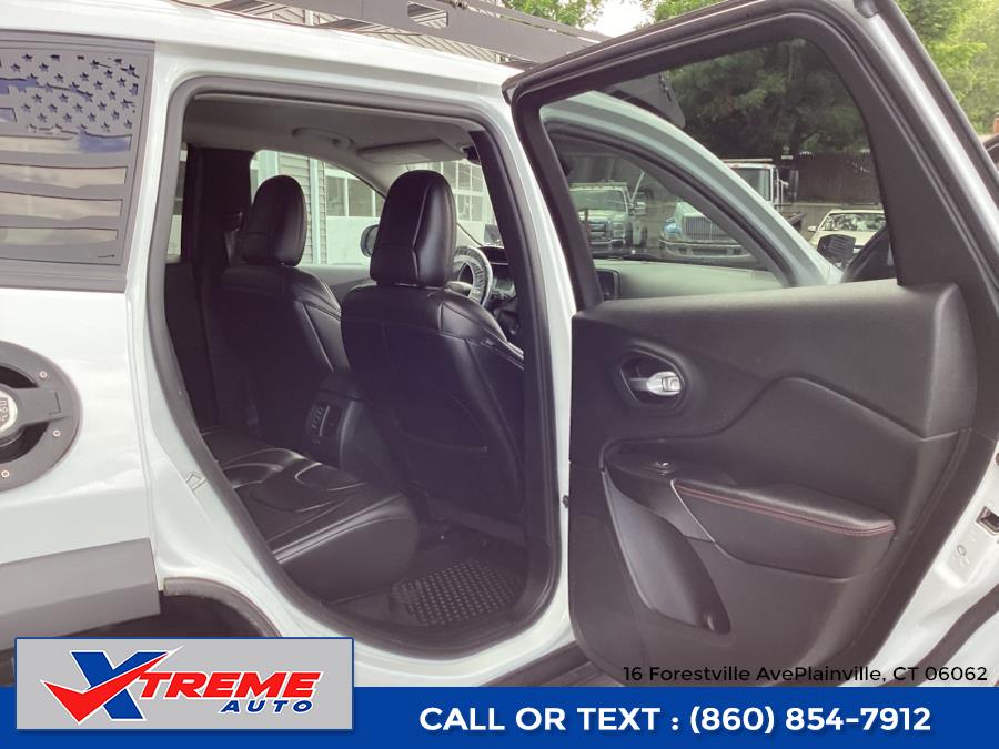 2019 Jeep Cherokee Trailhawk 4x4, available for sale in Plainville, Connecticut | Xtreme Auto. Plainville, Connecticut 2019 Jeep Cherokee Trailhawk 4x4, available for sale in Plainville, Connecticut | Xtreme Auto. Plainville, Connecticut