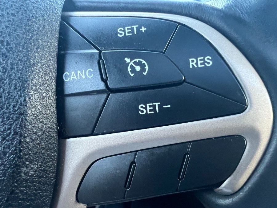 2014 Jeep Grand Cherokee 4WD 4dr Limited, available for sale in Bristol, Connecticut | Bristol Auto Center LLC. Bristol, Connecticut 2014 Jeep Grand Cherokee 4WD 4dr Limited, available for sale in Bristol, Connecticut | Bristol Auto Center LLC. Bristol, Connecticut