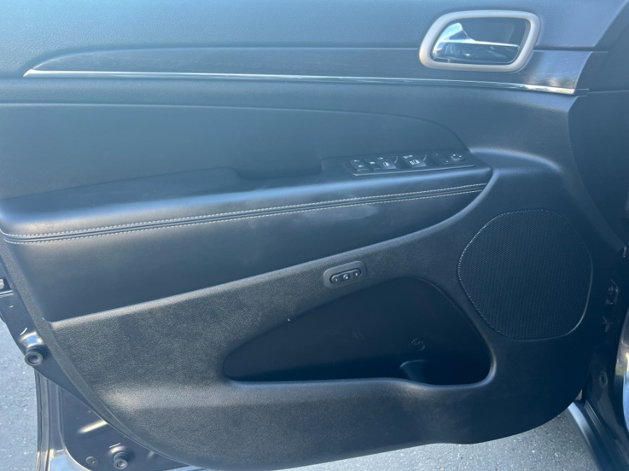 2014 Jeep Grand Cherokee 4WD 4dr Limited, available for sale in Bristol, Connecticut | Bristol Auto Center LLC. Bristol, Connecticut 2014 Jeep Grand Cherokee 4WD 4dr Limited, available for sale in Bristol, Connecticut | Bristol Auto Center LLC. Bristol, Connecticut