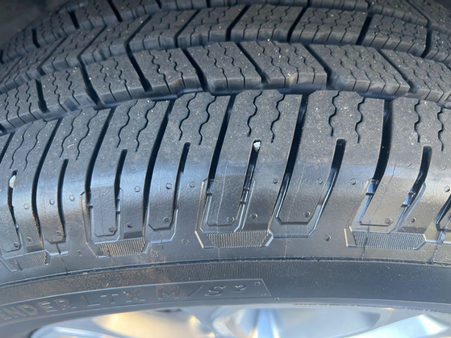 2014 Jeep Grand Cherokee 4WD 4dr Limited, available for sale in Bristol, Connecticut | Bristol Auto Center LLC. Bristol, Connecticut 2014 Jeep Grand Cherokee 4WD 4dr Limited, available for sale in Bristol, Connecticut | Bristol Auto Center LLC. Bristol, Connecticut