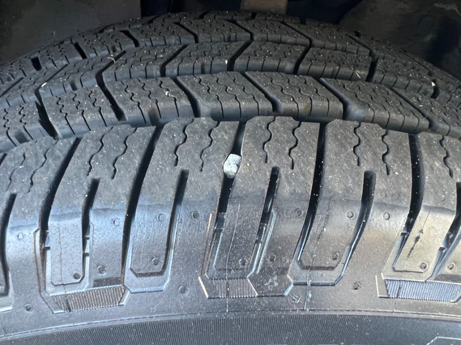 2014 Jeep Grand Cherokee 4WD 4dr Limited, available for sale in Bristol, Connecticut | Bristol Auto Center LLC. Bristol, Connecticut 2014 Jeep Grand Cherokee 4WD 4dr Limited, available for sale in Bristol, Connecticut | Bristol Auto Center LLC. Bristol, Connecticut