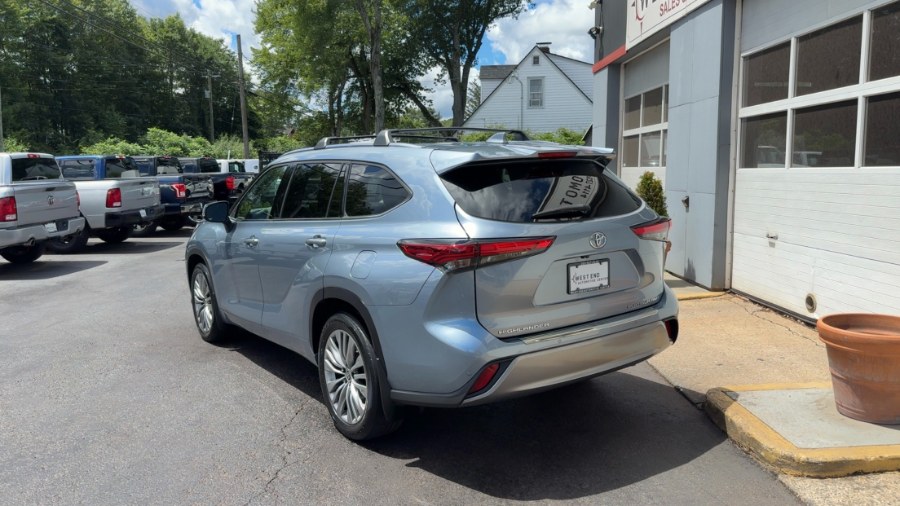 2022 Toyota Highlander Platinum AWD (Natl), available for sale in Waterbury, Connecticut | West End Automotive Center. Waterbury, Connecticut 2022 Toyota Highlander Platinum AWD (Natl), available for sale in Waterbury, Connecticut | West End Automotive Center. Waterbury, Connecticut