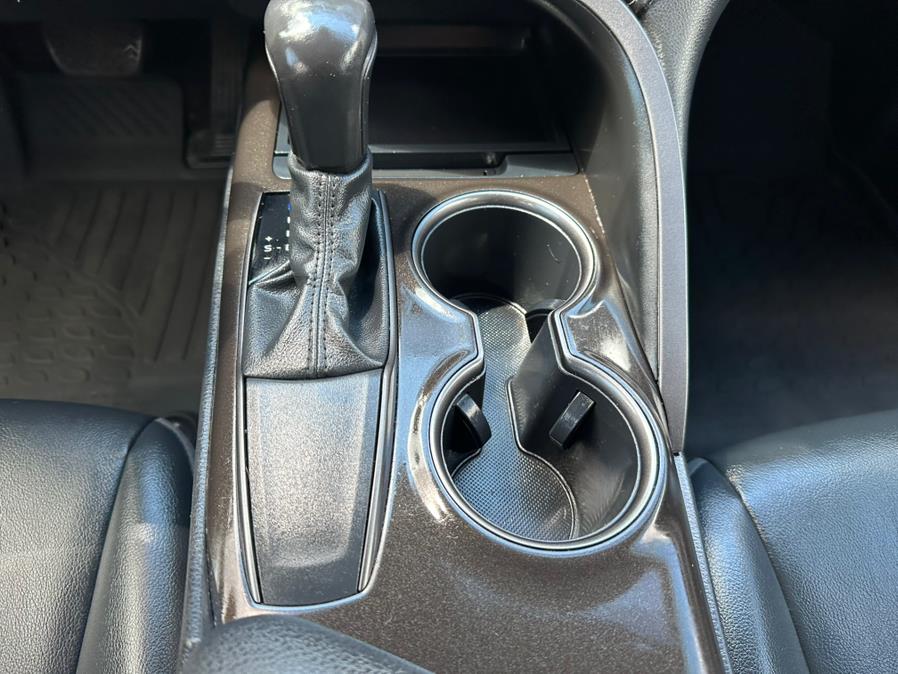 2021 Toyota Camry SE Auto (Natl), available for sale in South Windsor, Connecticut | Mike And Tony Auto Sales, Inc. South Windsor, Connecticut 2021 Toyota Camry SE Auto (Natl), available for sale in South Windsor, Connecticut | Mike And Tony Auto Sales, Inc. South Windsor, Connecticut