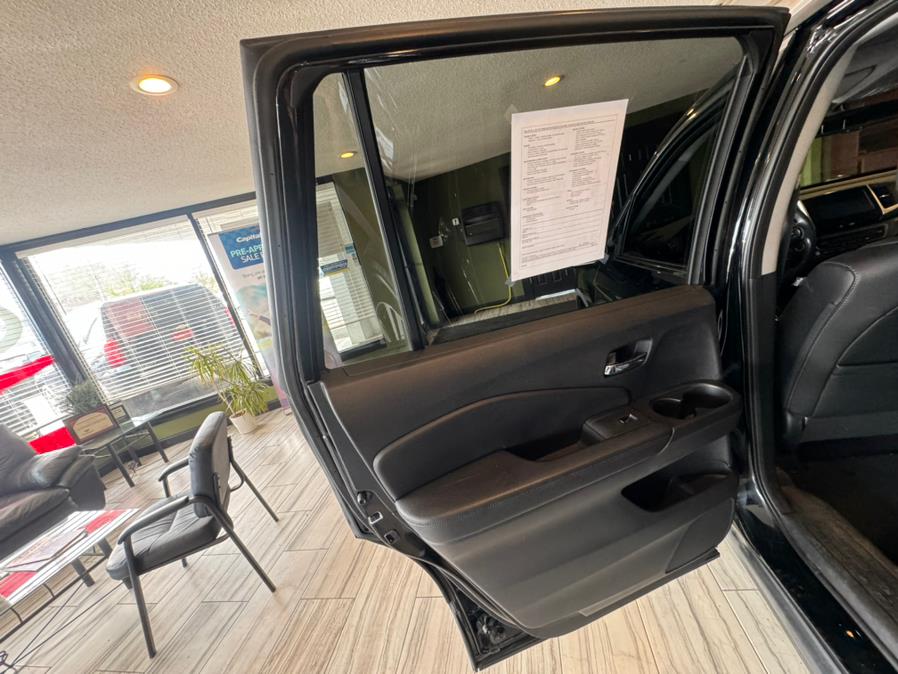 2017 Honda Pilot EX-L AWD, available for sale in West Hartford, Connecticut | AutoMax. West Hartford, Connecticut 2017 Honda Pilot EX-L AWD, available for sale in West Hartford, Connecticut | AutoMax. West Hartford, Connecticut