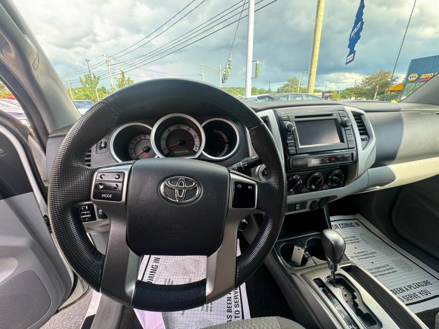 2013 Toyota Tacoma 4WD Double Cab LB V6 AT (Natl), available for sale in West Hartford, Connecticut | AutoMax. West Hartford, Connecticut 2013 Toyota Tacoma 4WD Double Cab LB V6 AT (Natl), available for sale in West Hartford, Connecticut | AutoMax. West Hartford, Connecticut